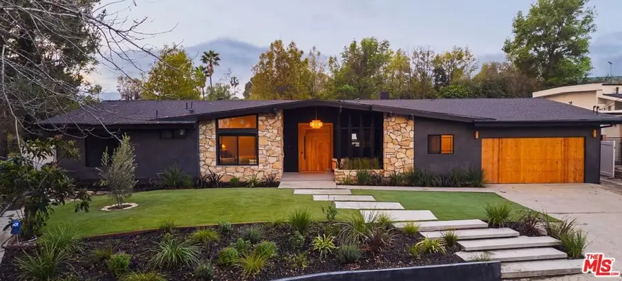 5625 Wilhelmina Avenue, Woodland Hills, CA 91367 - #3