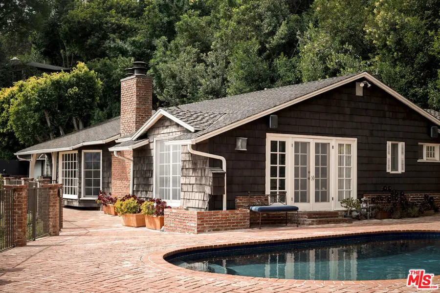 12966 Galewood Street, Studio City, CA 91604 - #2