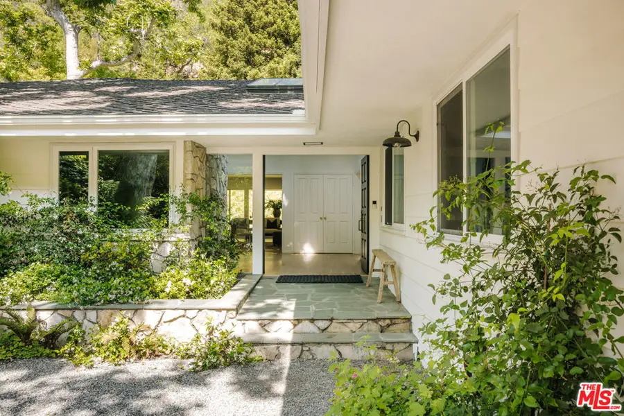 2610 Mandeville Canyon Road, Los Angeles, CA 90049 - #3