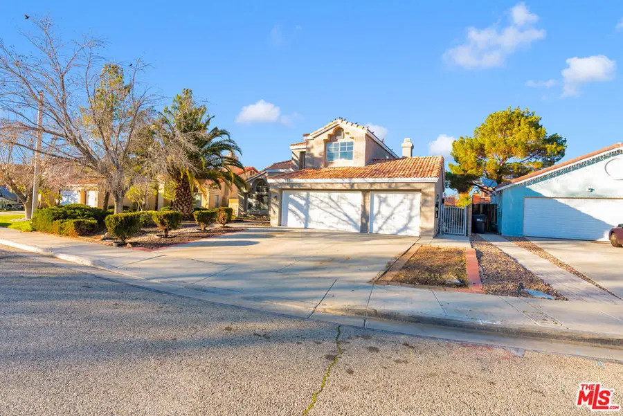 5811 Diamond Street, Palmdale, CA 93552 - #2