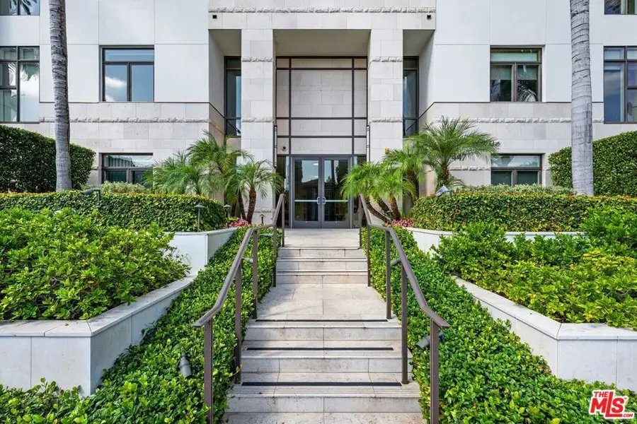 447 N Doheny Drive #102, Beverly Hills, CA 90210 - #3