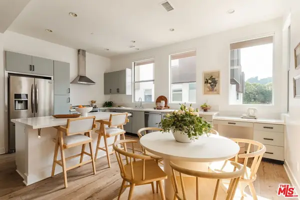 2211 Polyscope Place, Los Angeles, CA 90026