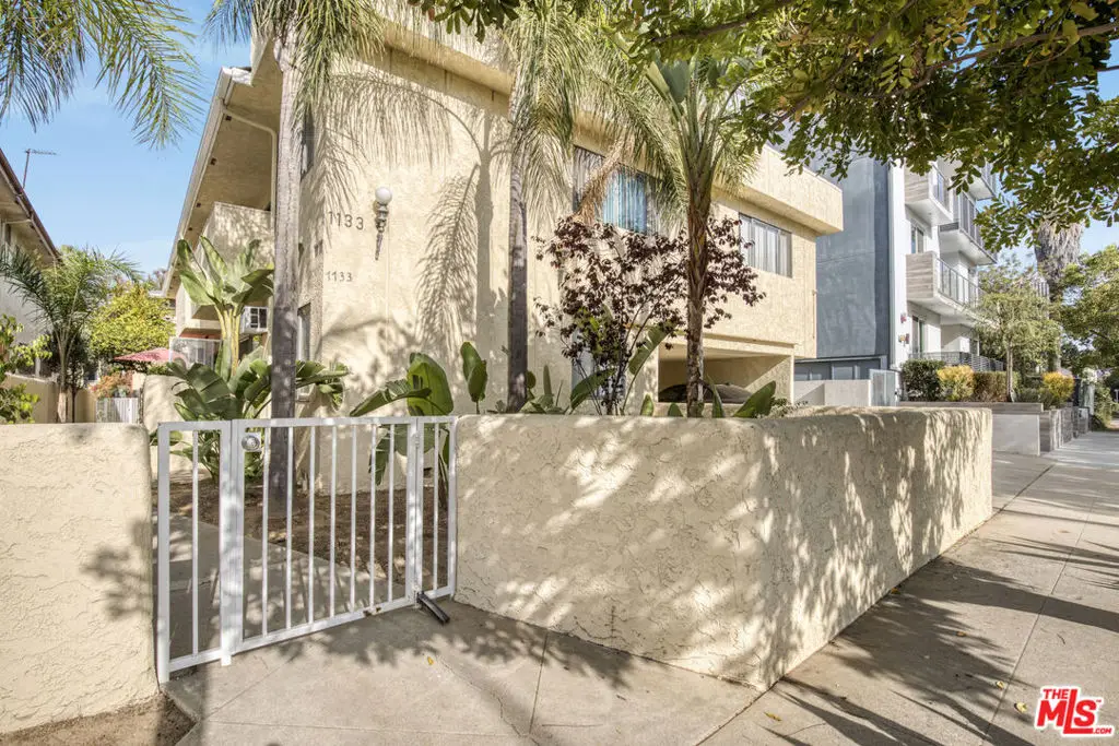 1133 S Spaulding Avenue #4, Los Angeles, CA 90019 - #1
