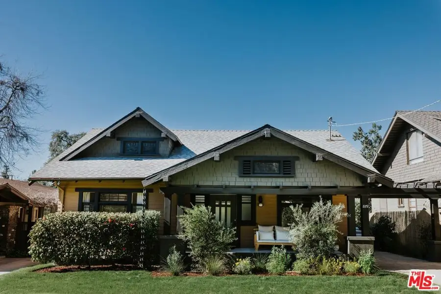 889 N Chester Avenue, Pasadena, CA 91104 - Image #2