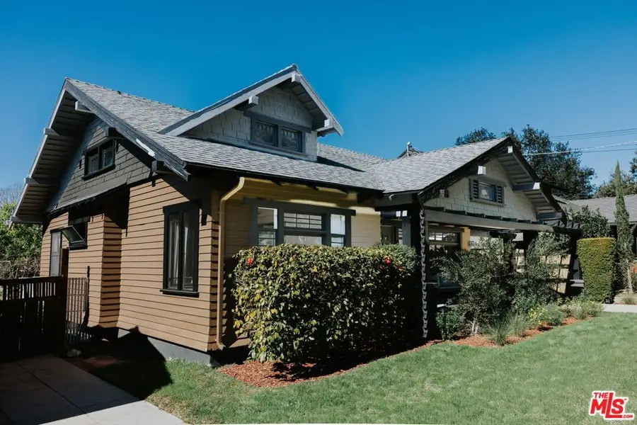 889 N Chester Avenue, Pasadena, CA 91104 - Image #3