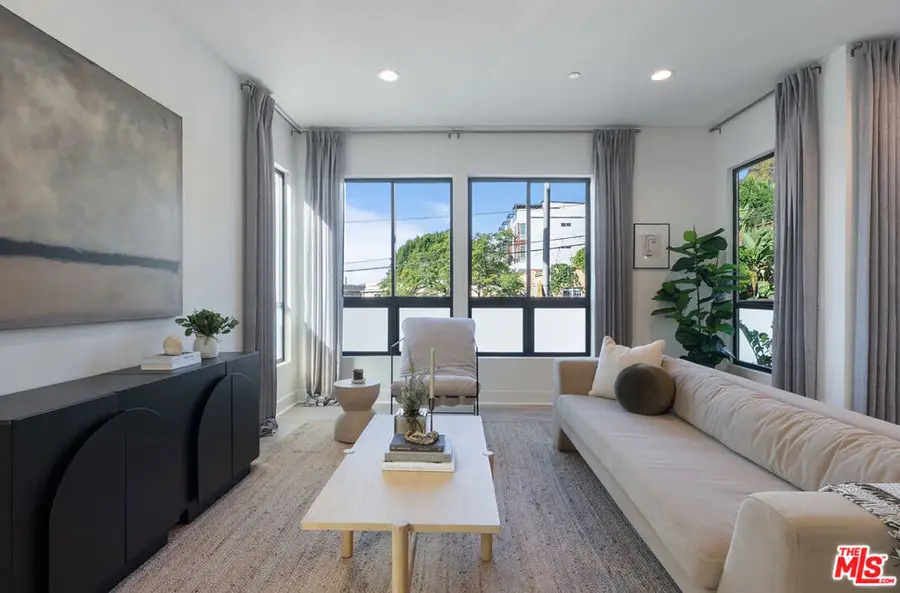 1322 Douglas Street, Los Angeles, CA 90026 - Image #3