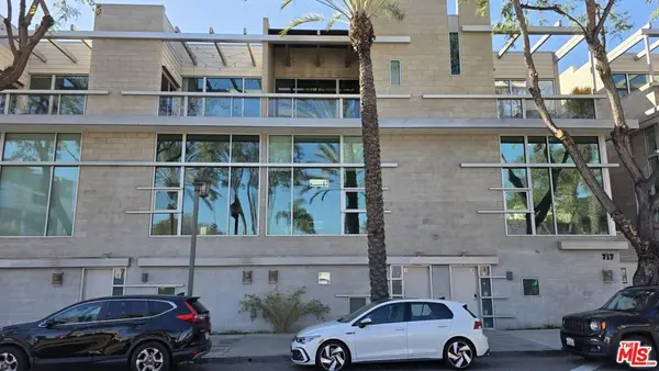 717 N Highland Avenue #9, Los Angeles, CA 90038