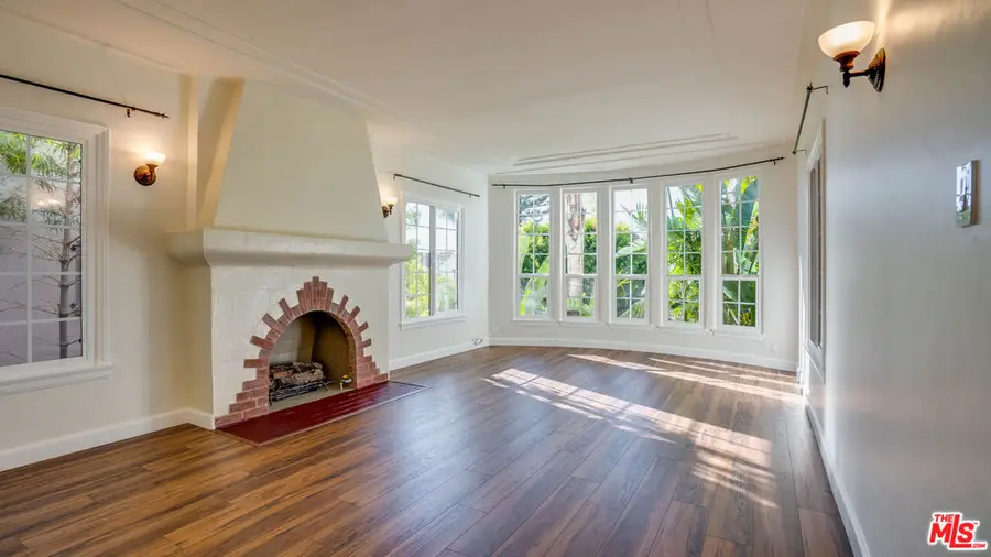 1306 S Longwood Avenue, Los Angeles, CA 90019 - #3