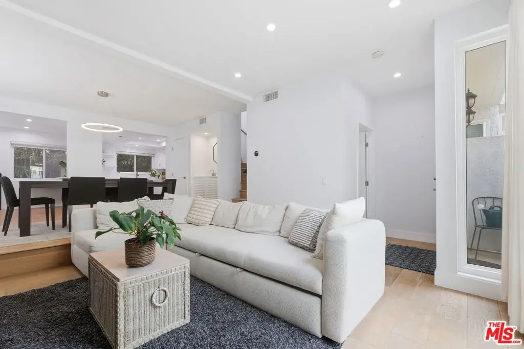 910 19th Street #101, Santa Monica, CA 90403 - Image #1