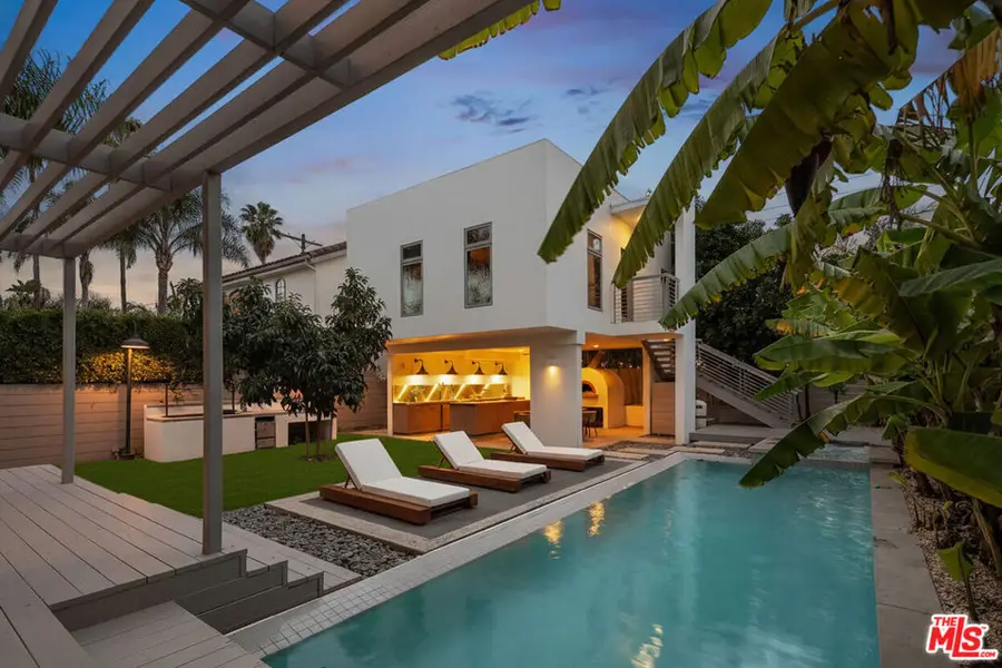 753 N Orange Drive, Los Angeles, CA 90038 - Image #2