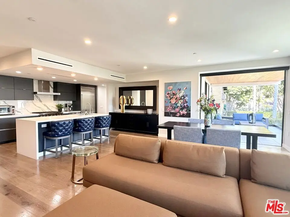 1017 N Croft Avenue #201, Los Angeles, CA 90069 - #1