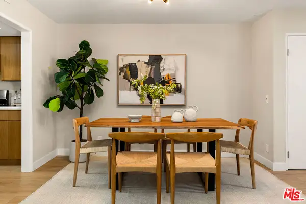 4542 Willis Avenue #206, Sherman Oaks, CA 91403