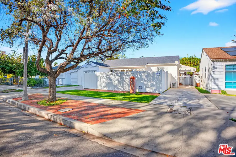 18813 Cantlay Street, Reseda, CA 91335 - #2