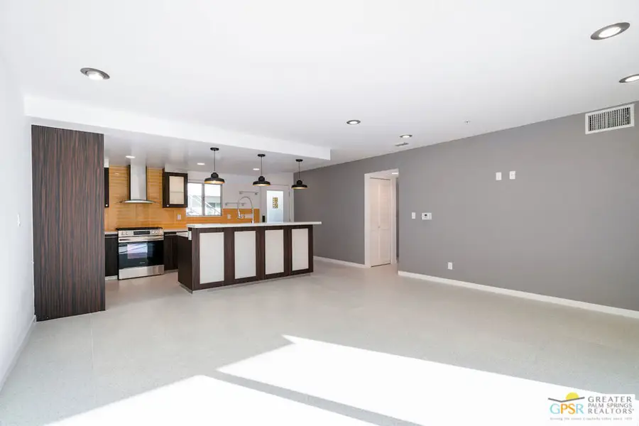588 E San Lorenzo Road #103, Palm Springs, CA 92264 - Image #2