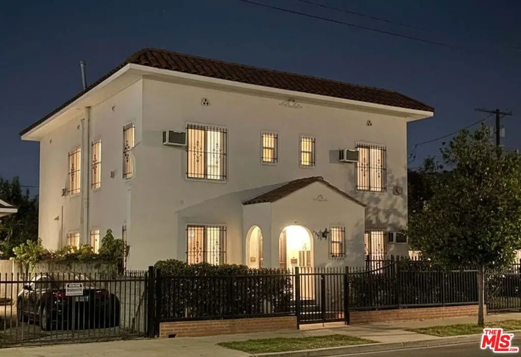 1046 S Kenmore Avenue, Los Angeles, CA 90006 - Image #1