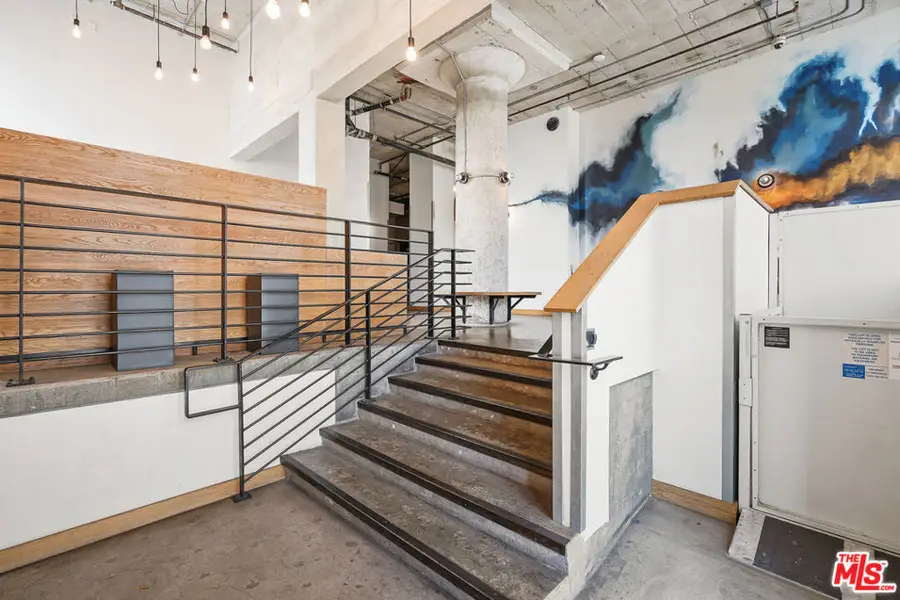 330 W 11th #A205, Los Angeles, CA 90015 - #2