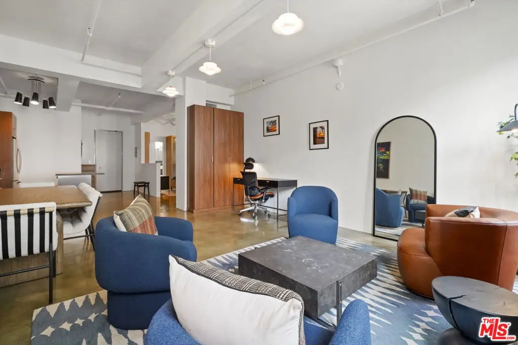 849 S Broadway #403, Los Angeles, CA 90014 - #1