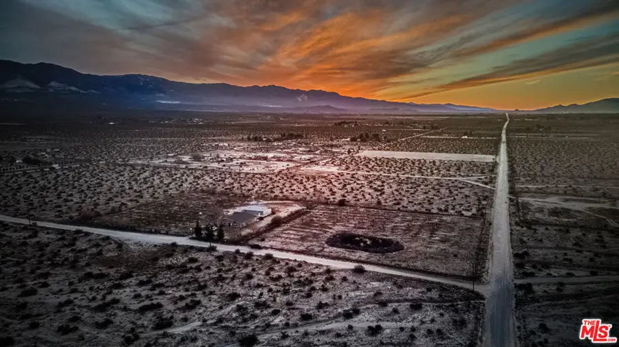 10424 Santa Fe Fire Road, Lucerne Valley, CA 92356 - Image #3