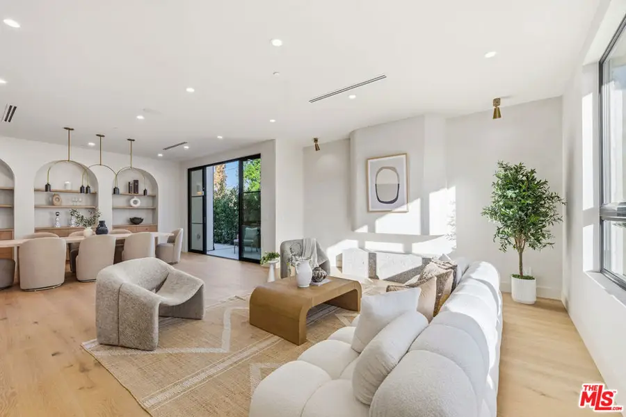 16643 Addison Street, Encino, CA 91436 - #2