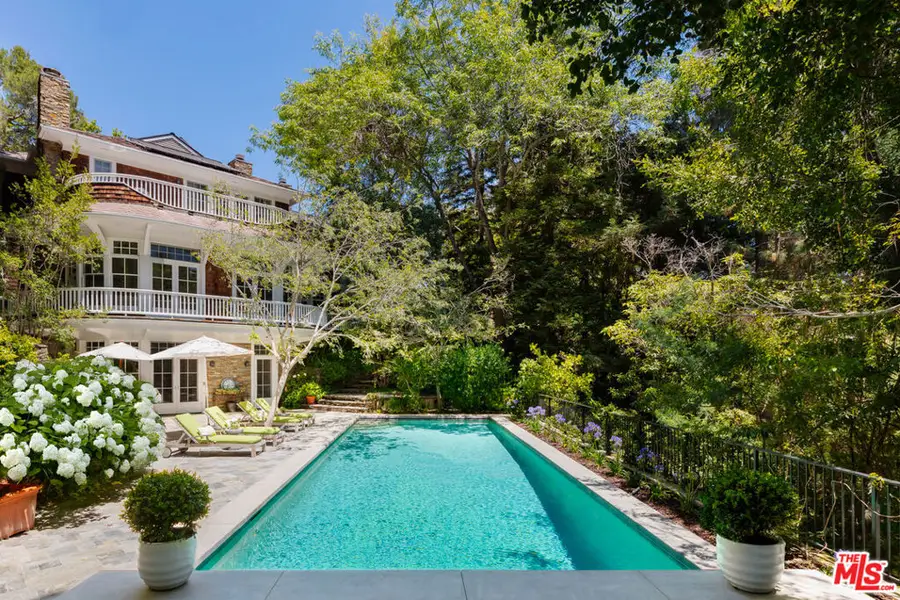 2041 Mandeville Canyon Road, Los Angeles, CA 90049 - Image #2