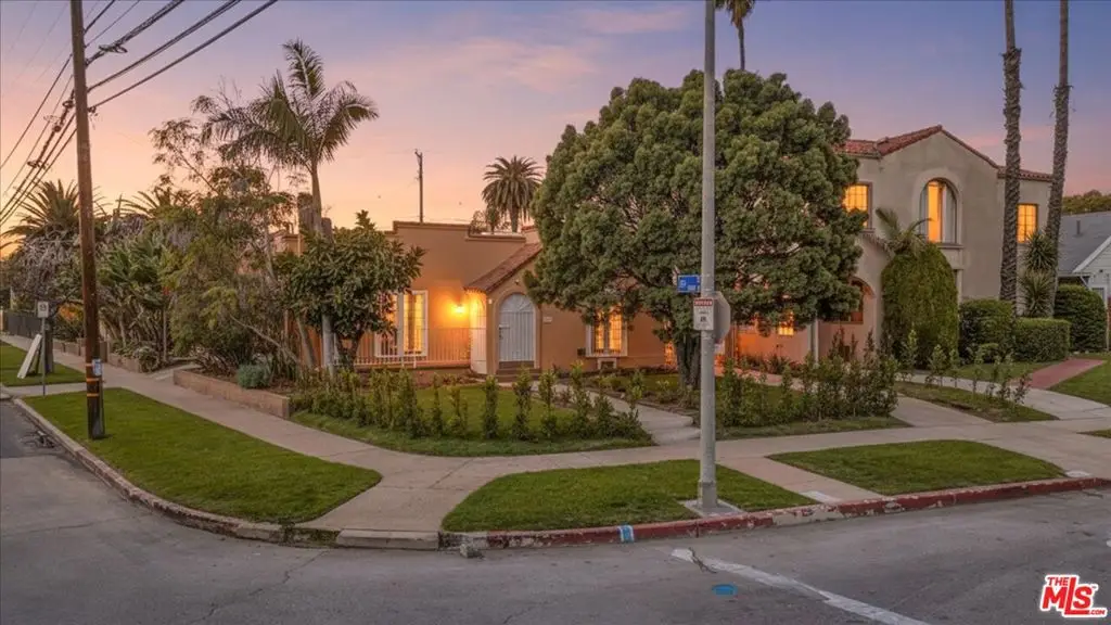 1185 S Tremaine Avenue, Los Angeles, CA 90019 - Image #1