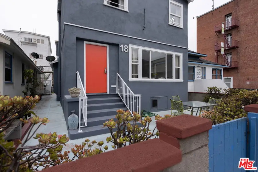 18 Breeze Avenue, Venice, CA 90291 - #2