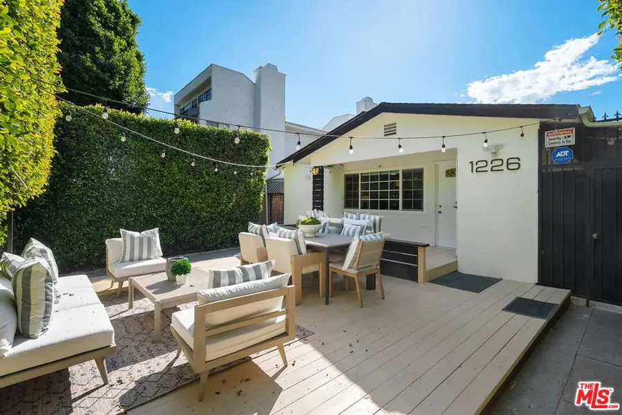 1226 Chelsea Avenue, Santa Monica, CA 90404 - #3