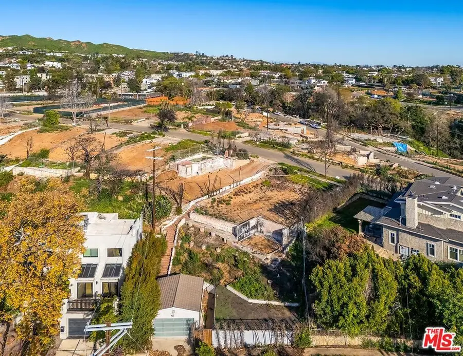 611 Las Lomas Avenue, Pacific Palisades, CA 90272 - Image #3