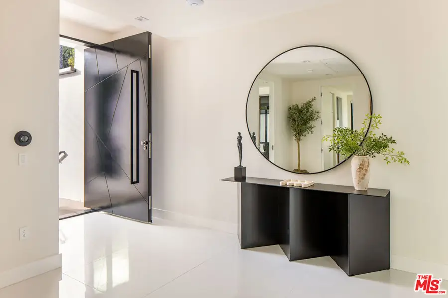 2112 Roscomare Road, Los Angeles, CA 90077 - #2