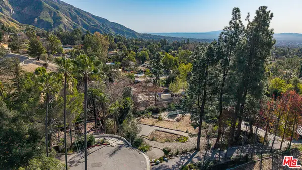 1414 E Palm Street, Altadena, CA 91001