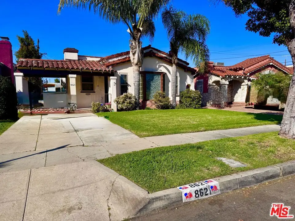 8621 S Wilton Place, Los Angeles, CA 90047 - #1