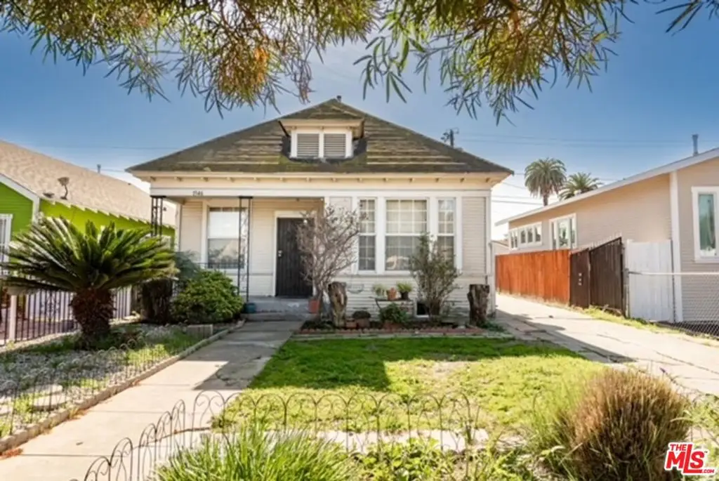 1546 W 70th Street, Los Angeles, CA 90047 - #1