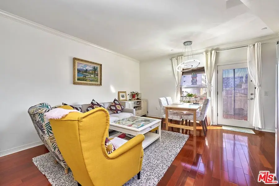 1025 Dewey Avenue #202, Los Angeles, CA 90006 - #2