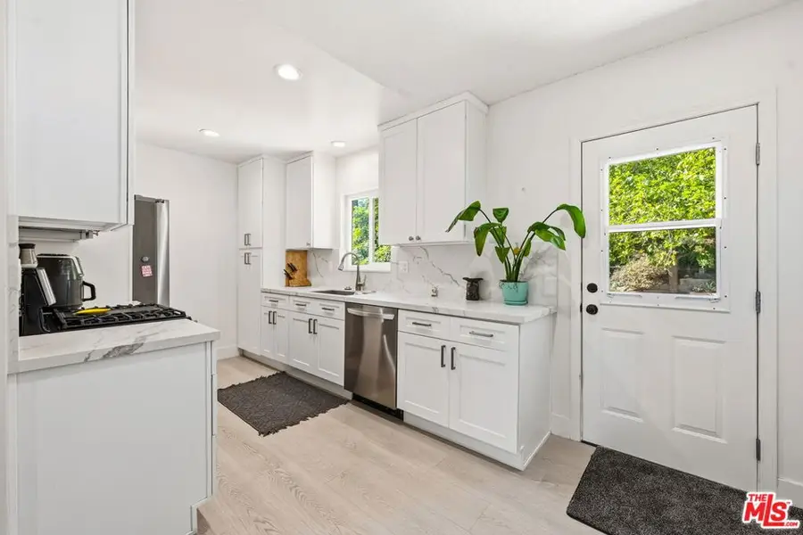 963 Pine Grove Avenue, Los Angeles, CA 90042 - #3