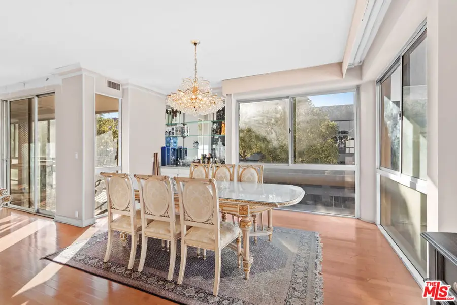 320 N Maple Drive #303, Beverly Hills, CA 90210 - #3