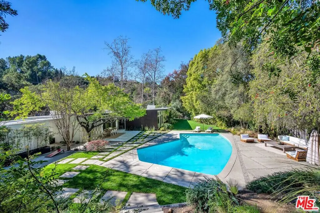 3700 Hayvenhurst Avenue, Encino, CA 91436 - #1