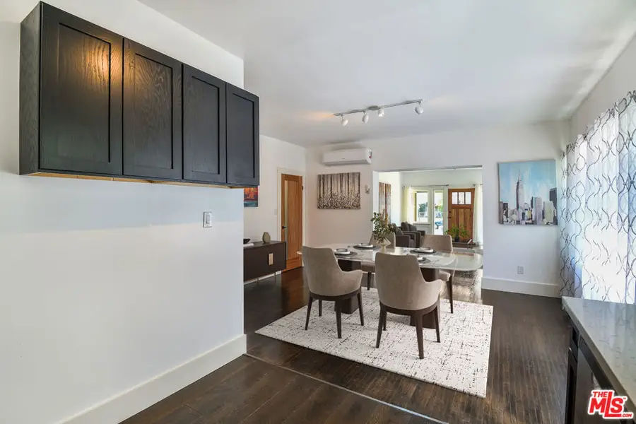 2945 Van Buren Place, Los Angeles, CA 90007 - Image #3