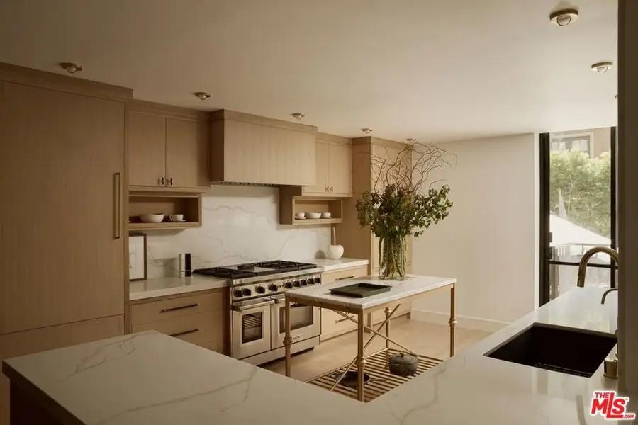 211 S Spalding Drive #110N, Beverly Hills, CA 90212 - Image #3