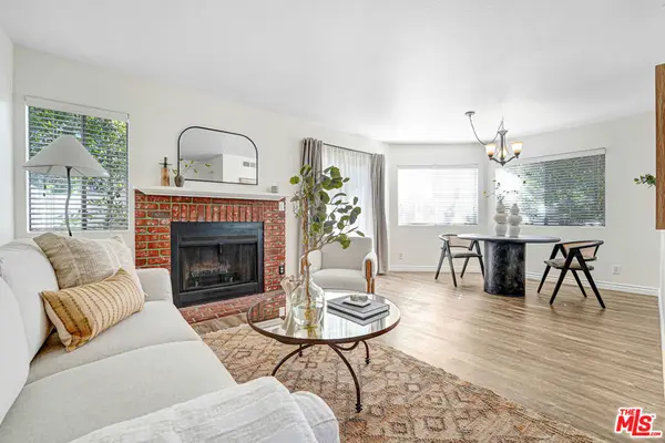 1890 Rory Lane #2, Simi Valley, CA 93063