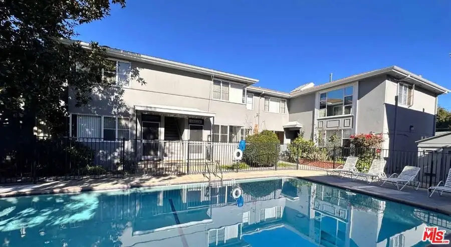 3144 -3152 S Barrington Avenue, Los Angeles, CA 90066 - Image #2