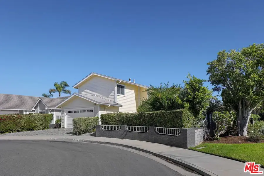 16352 Wildfire Circle, Huntington Beach, CA 92649 - Image #3