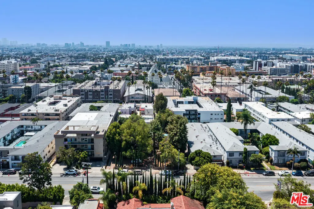 5346 Franklin Avenue, Los Angeles, CA 90027 - #1