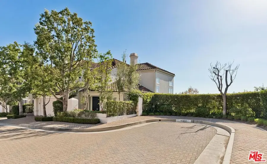 11820 Gwynne Lane, Los Angeles, CA 90077 - Image #2