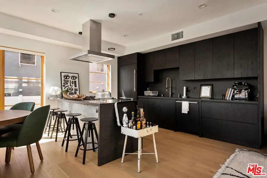 1033 N Vista Street #D, West Hollywood, CA 90046 - Image #2