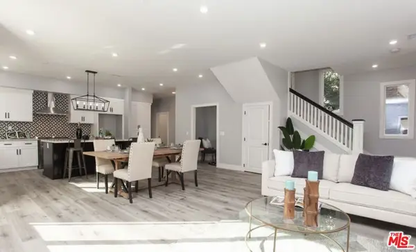 433 S Wilton Place, Los Angeles, CA 90020