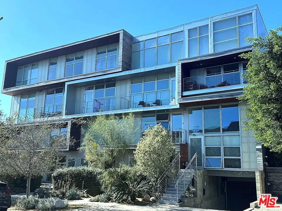 611 N Bronson Avenue #10, Los Angeles, CA 90004 - #1