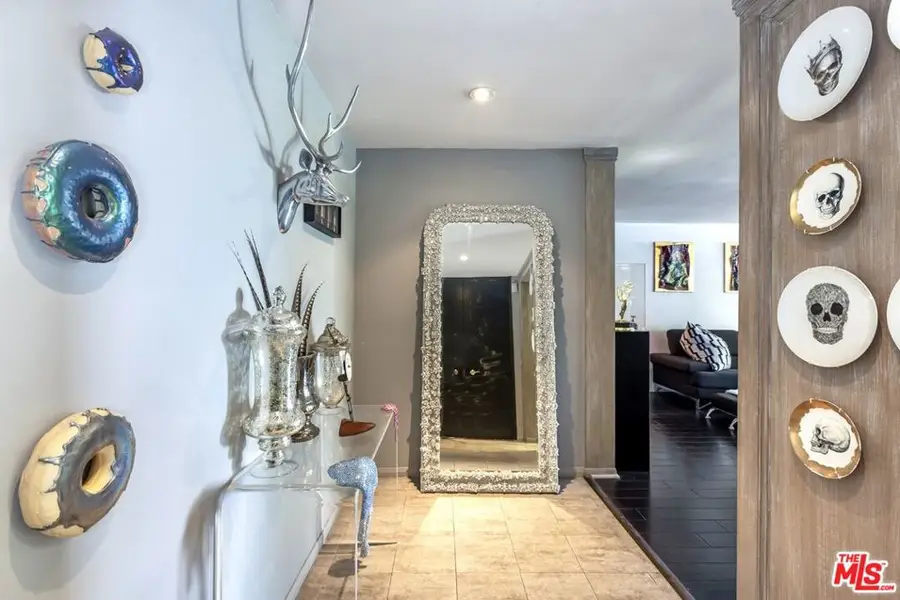 848 N Kings Road #102, West Hollywood, CA 90069 - Image #2