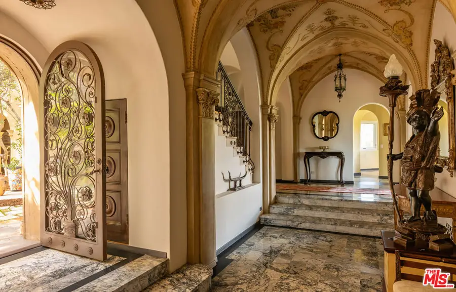 200 Fern Drive, Pasadena, CA 91105 - #2