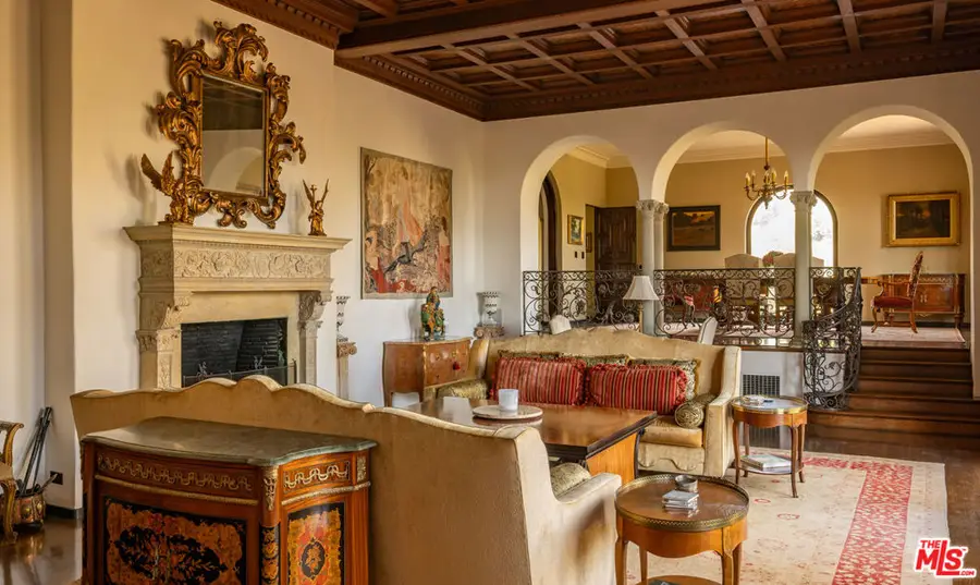 200 Fern Drive, Pasadena, CA 91105 - #3