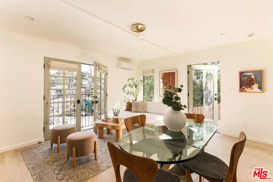 3200 Larissa Drive, Los Angeles, CA 90026 - #3